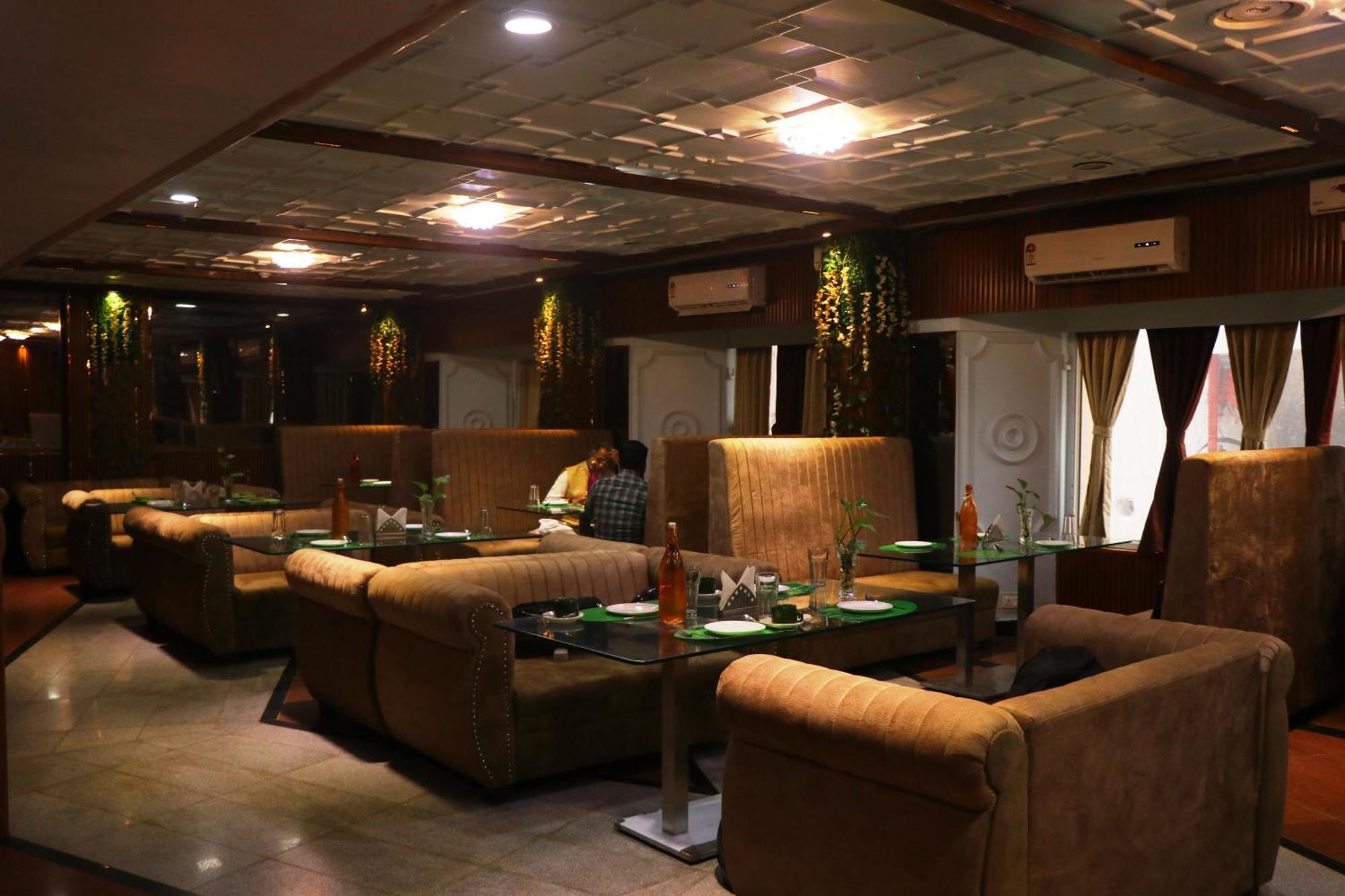 Hotel Samrat International Patna  Luaran gambar