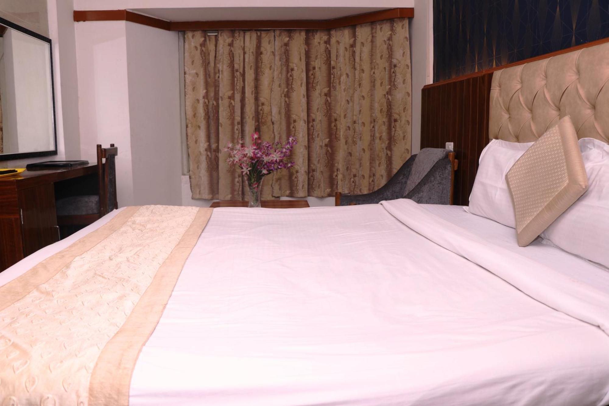 Hotel Samrat International Patna  Luaran gambar